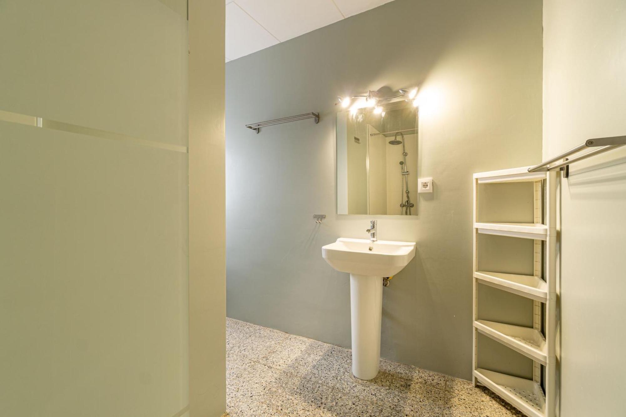 Center 4 Apartment