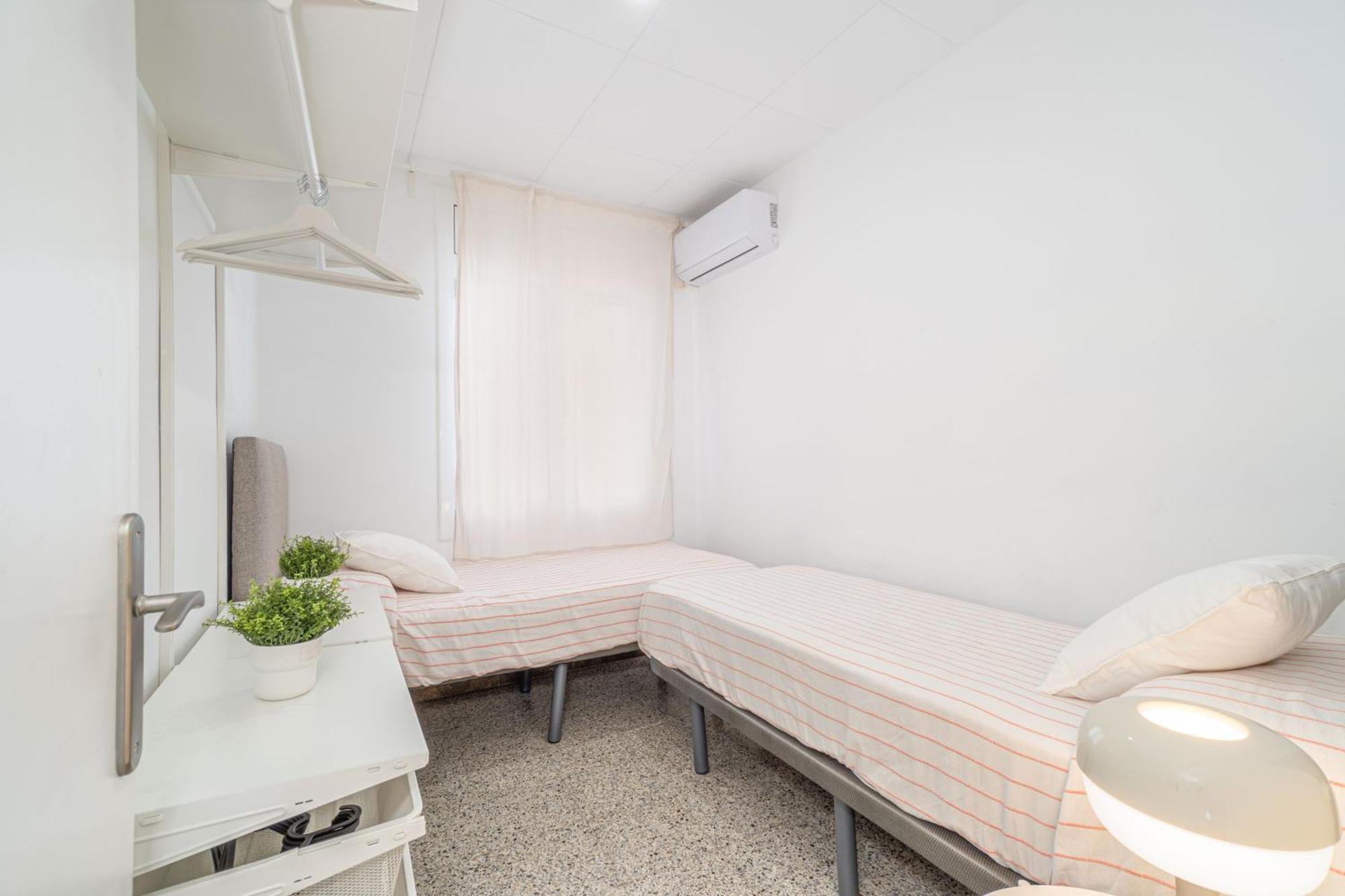 Apartment Center 4